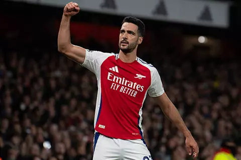 يصنع ويسجل.. نسخة ميرينو الجديدة تتوهج مع أرسنال (فيديو)